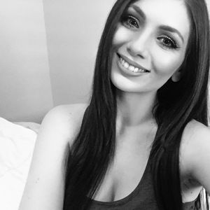 Meet your Posher, Kelsie